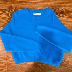 Zara Women's Vibrant Blue Crew Neck Sweater, slightly cropped waist line